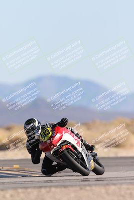 media/Dec-07-2025-CVMA (Sun) [[3e7d2de5dc]]/Race 9-Formula UL Shootout/